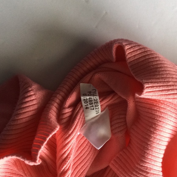 Vineyard Vines Sweatshirt 3/4 zipper Size Medium - Picture 7 of 9